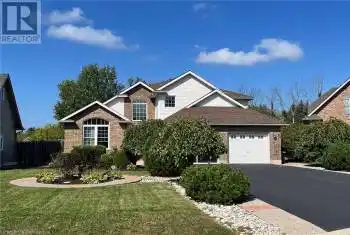 19 MEADOWBROOK Court, Dunnville, Ontario N1A3H6, 4 Bedrooms Bedrooms, ,5 BathroomsBathrooms,All Houses,For Sale,MEADOWBROOK,40650654