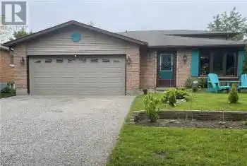 8 WELLS Crescent, Barrie, Ontario L4N5W5, 3 Bedrooms Bedrooms, ,2 BathroomsBathrooms,All Houses,For Sale,WELLS,40650687