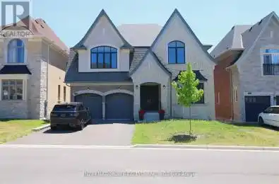 25 Circle Vaughan (Patterson) Ontario L6A4Y9