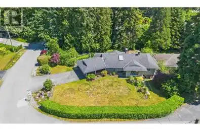 5749 CRANLEY Drive West Vancouver British Columbia V7W1S7