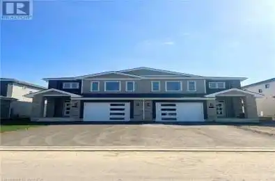 203 SUPERIOR Drive Amherstview Ontario K7N0E9