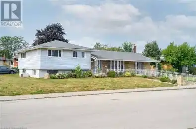 48 CRAWFORD Drive Hamilton Ontario L8H2P1