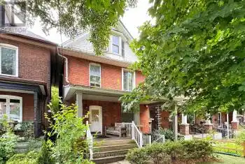 35 Humberside Ave, Toronto, Ontario M6P 1J6, 4 Bedrooms Bedrooms, 13 Rooms Rooms,4 BathroomsBathrooms,All Houses,Sold,Humberside,W9366014