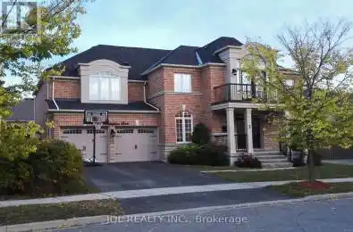 3 Street Markham (Berczy) Ontario L6C2V3