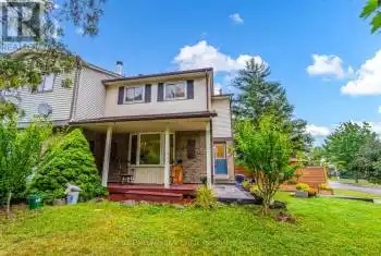 698 Middleton Cres, Milton, Ontario L9T 4C3, 3 Bedrooms Bedrooms, 7 Rooms Rooms,3 BathroomsBathrooms,All Houses,Sold,Middleton,W9367182