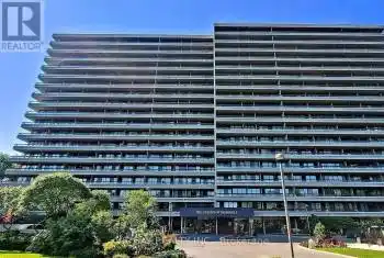 8111 Yonge Street Unit# 608, Markham (Royal Orchard), Ontario L3T4V9, 3 Bedrooms Bedrooms, ,2 BathroomsBathrooms,Condo,For Sale,Yonge,N9368496