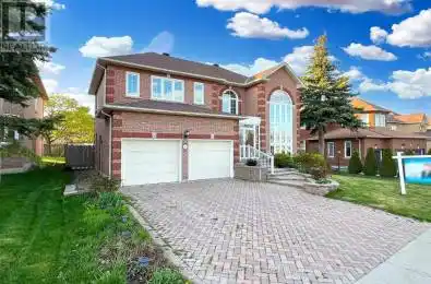 8 Greenhill Avenue Richmond Hill (Bayview Hill) Ontario L4B3W3