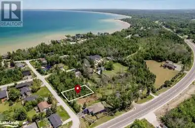 139 THOMAS Street Wasaga Beach Ontario L9Z0E9