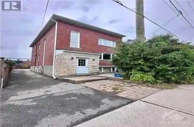 208 CAMBRIDGE Street Ottawa Ontario K1R7A9