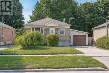 20 Newton St, Barrie, Ontario L4M 3N3, 2 Bedrooms Bedrooms, 4 Rooms Rooms,2 BathroomsBathrooms,All Houses,Sold,Newton,S9375080