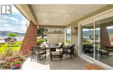 4340B Beach Avenue Unit# 109 Peachland British Columbia V0H1X6