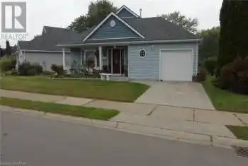 5 DEREHAM Drive, Tillsonburg, Ontario N4G5L8, 2 Bedrooms Bedrooms, ,3 BathroomsBathrooms,All Houses,For Sale,DEREHAM,40655608