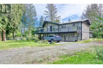 7717 FAWN Road Halfmoon Bay British Columbia V7Z1C4