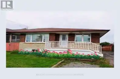 39 Sandra Street Unit# Main Oshawa (Farewell) Ontario L1H3W4