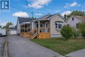 88 JOHNSTON Street, Port Colborne (875 - Killaly East), Ontario L3K1G7, 4 Bedrooms Bedrooms, ,3 BathroomsBathrooms,All Houses,For Sale,JOHNSTON,X9414857