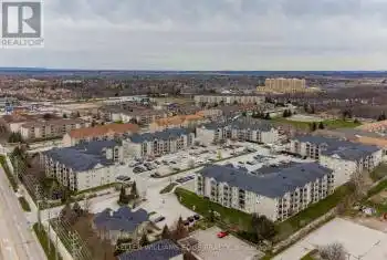 1441 Walker's Line Unit# 301, Burlington, Ontario L7M 4P2, 2 Bedrooms Bedrooms, 7 Rooms Rooms,2 BathroomsBathrooms,Condo,Sold,Walker's,W9381126