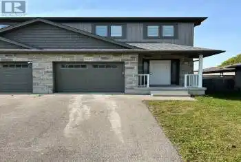 809 Stonegate Drive, Woodstock, Ontario N4V1H6, 3 Bedrooms Bedrooms, ,4 BathroomsBathrooms,All Houses,For Rent,Stonegate,X9381622