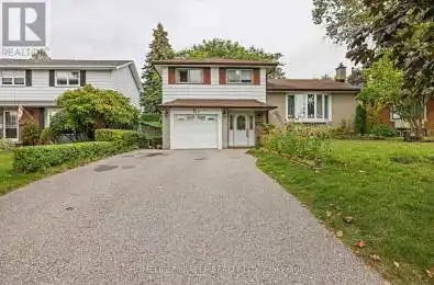 157 Labrador Drive Oshawa (Donevan) Ontario L1H7E4