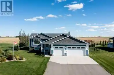 29 Pebble Creek Cove Raymond Alberta T0K2S0