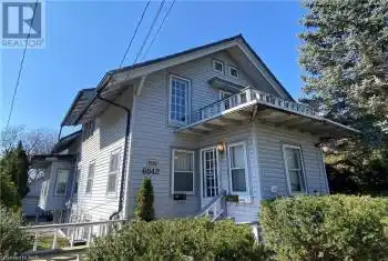 6042 CULP Street, Niagara Falls (216 - Dorchester), Ontario L2G2B7, 6 Bedrooms Bedrooms, ,4 BathroomsBathrooms,Commercial,For Sale,CULP,X9414368