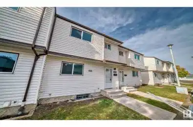 2645 135 AV NW Unit# 2645 Edmonton Alberta T5A3S3