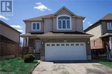 101 ROBERT SIMONE Way Ayr Ontario N0B1E0