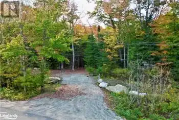 LIMBERLOST Road, Lake of Bays (Twp), Ontario P1H2J6, ,Commercial,For Sale,LIMBERLOST,40656589