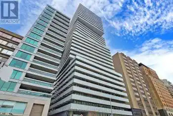 200 Bloor Street Unit# 2105, Toronto (Annex), Ontario M5S0B1, 2 Bedrooms Bedrooms, ,2 BathroomsBathrooms,Condo,For Sale,Bloor,C9384873