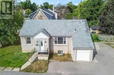 136 BRANTDALE Avenue Hamilton Ontario L9C1B9