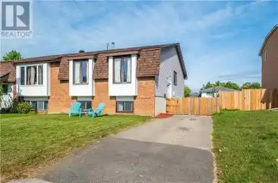 859 CUNNINGHAM Crescent Brockville Ontario K6V6H3