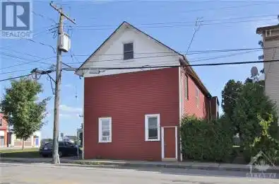 2083 DUNDAS Street Cardinal Ontario K0E1E0