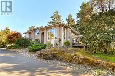 6782 Greig Court Central Saanich British Columbia V8M2G4