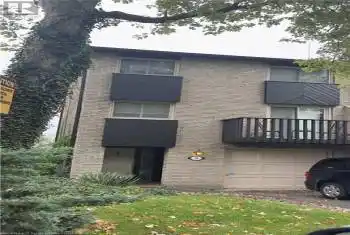 1967 MAIN Street Unit# 15, Hamilton, Ontario L8S4P4, 3 Bedrooms Bedrooms, ,2 BathroomsBathrooms,All Houses,For Sale,MAIN,40659635