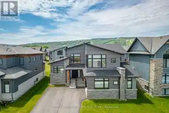 111 Cattail Crescent, Blue Mountains (Blue Mountain Resort Area), Ontario L9Y5J6, 6 Bedrooms Bedrooms, ,5 BathroomsBathrooms,All Houses,For Sale,Cattail,X9388862