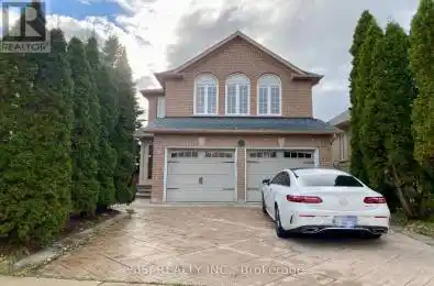 2 Red Cardinal Trail Richmond Hill (Oak Ridges) Ontario L4E3Y6