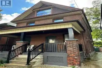 422 CLENDENAN Avenue Unit# Main, Toronto, Ontario M6P2X6, 1 Bedroom Bedrooms, ,1 BathroomBathrooms,All Houses,For Rent,CLENDENAN,40661011