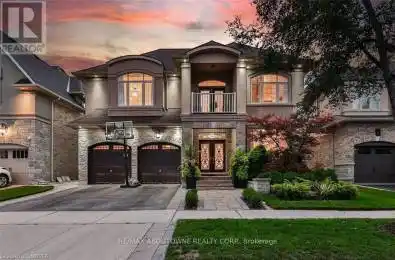 526 HIDDEN Trail Oakville Ontario L6M0N3