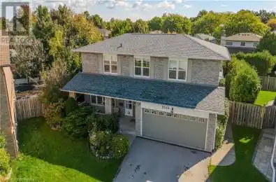 2348 TWEEDSMUIR Court Burlington Ontario L7P4K9