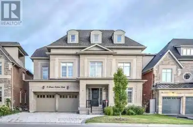 5 Gate Vaughan (Patterson) Ontario L6A4Y5