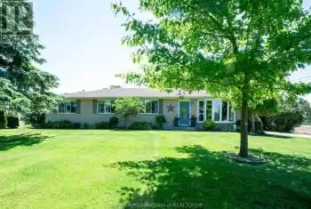 10360 Brook Line, Dresden, Ontario N0P1M0, 3 Bedrooms Bedrooms, ,2 BathroomsBathrooms,All Houses,For Sale,Brook,24024084