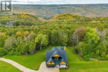 194272 Grey Road 13, Grey Highlands, Ontario N0C 1E0, 3 Bedrooms Bedrooms, 10 Rooms Rooms,4 BathroomsBathrooms,All Houses,Sold,Grey Road 13,X9392205