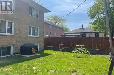 18 Muskoka Avenue Toronto (Long Branch) Ontario M8W1H3