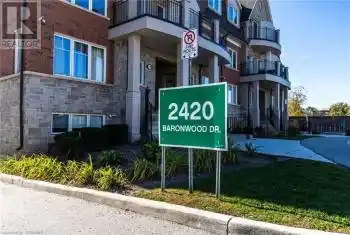 2420 BARONWOOD Drive Unit# 42-02, Oakville (1019 - WM Westmount), Ontario L6M0J7, 2 Bedrooms Bedrooms, ,3 BathroomsBathrooms,All Houses,For Sale,BARONWOOD,W10404065