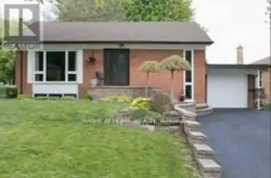 89 Crescent Newmarket (Central Newmarket) Ontario L3Y2J9