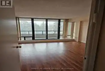 7440 Bathurst Street Unit# 308, Vaughan (Brownridge), Ontario L4J7K8, 2 Bedrooms Bedrooms, ,2 BathroomsBathrooms,Condo,For Sale,Bathurst,N9395415