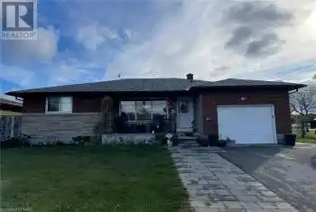 144 WELLINGTON Street Unit# LOWER, Welland (773 - Lincoln/Crowland), Ontario L3B1B3, 2 Bedrooms Bedrooms, ,1 BathroomBathrooms,All Houses,For Rent,WELLINGTON,X9415295