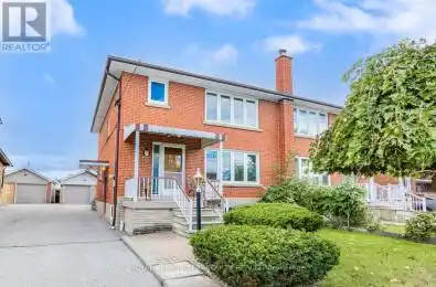 7 Everglades Drive Toronto (Rustic) Ontario M6L1J1