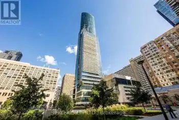 386 Yonge Street Unit# 708, Toronto (Bay Street Corridor), Ontario M5B0A5, 2 Bedrooms Bedrooms, ,1 BathroomBathrooms,Condo,For Sale,Yonge,C8478756