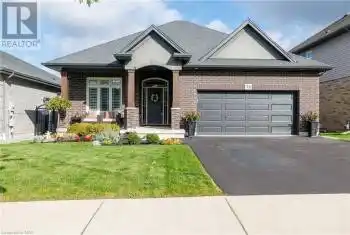 76 BERGENSTEIN Crescent, Pelham (662 - Fonthill), Ontario L0S1E6, 4 Bedrooms Bedrooms, ,3 BathroomsBathrooms,All Houses,For Sale,BERGENSTEIN,X9415067