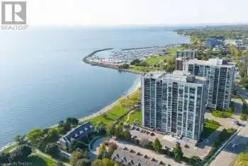 2170 MARINE Drive Unit# PH2, Oakville (1001 - BR Bronte), Ontario L6L5V1, 2 Bedrooms Bedrooms, ,2 BathroomsBathrooms,Condo,For Sale,MARINE,W10404298